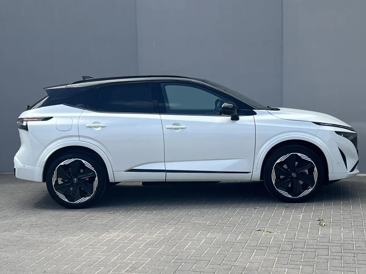 1.5 e-Power N-Design / Fabrieksgarantie tot 12-2028 / Leder Alcantara bekleding / HUD / Camera 360° / Navigatie / Apple Carplay Android / Elektr. stoel en klep / 20"LM wielen