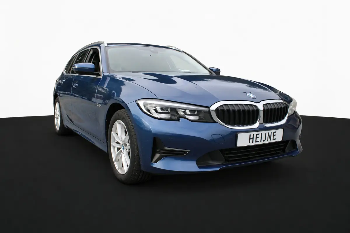 320e HYBRID AUT. BUSINESS SPORT LEDER/CAMERA/CARPLAY