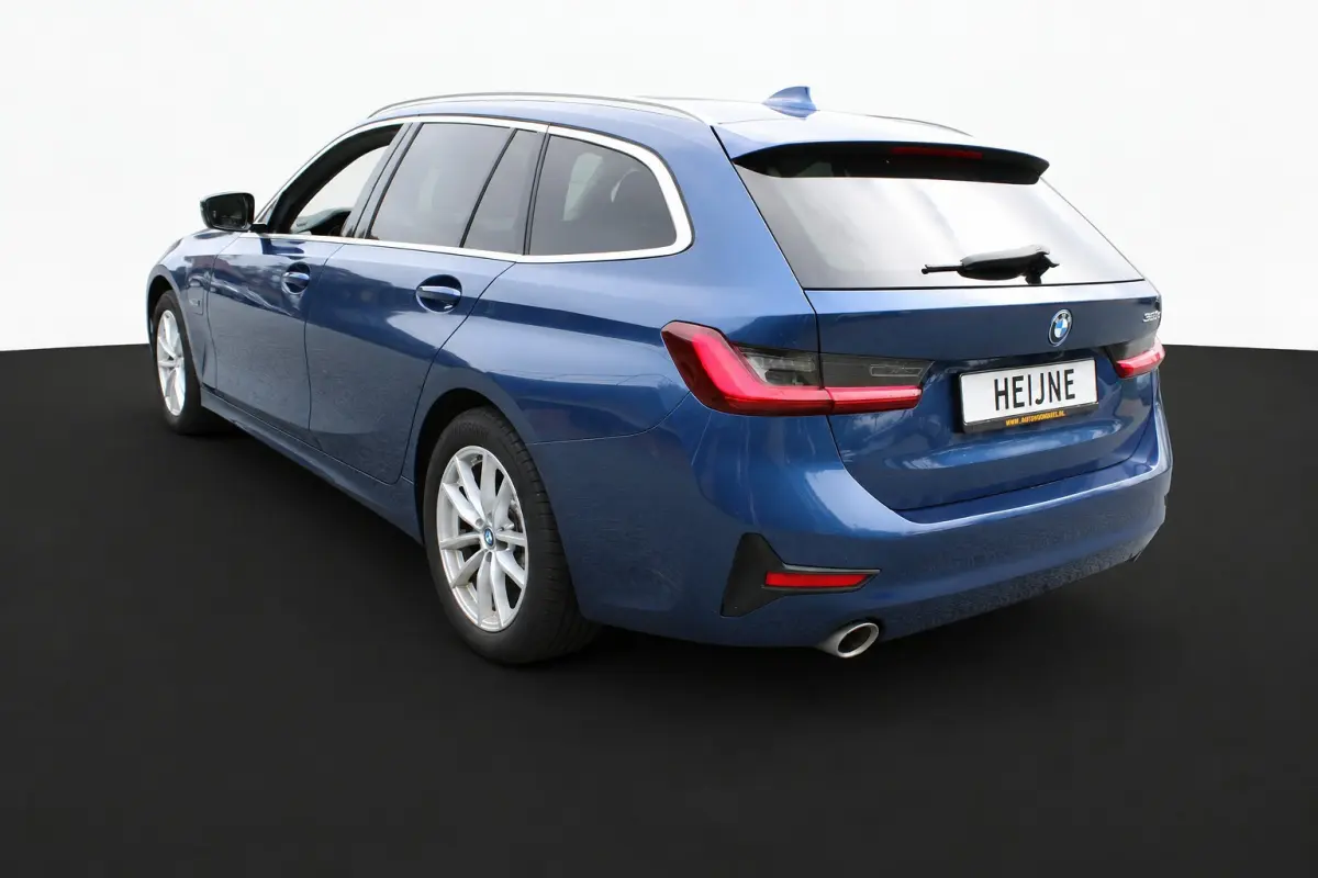 320e HYBRID AUT. BUSINESS SPORT LEDER/CAMERA/CARPLAY