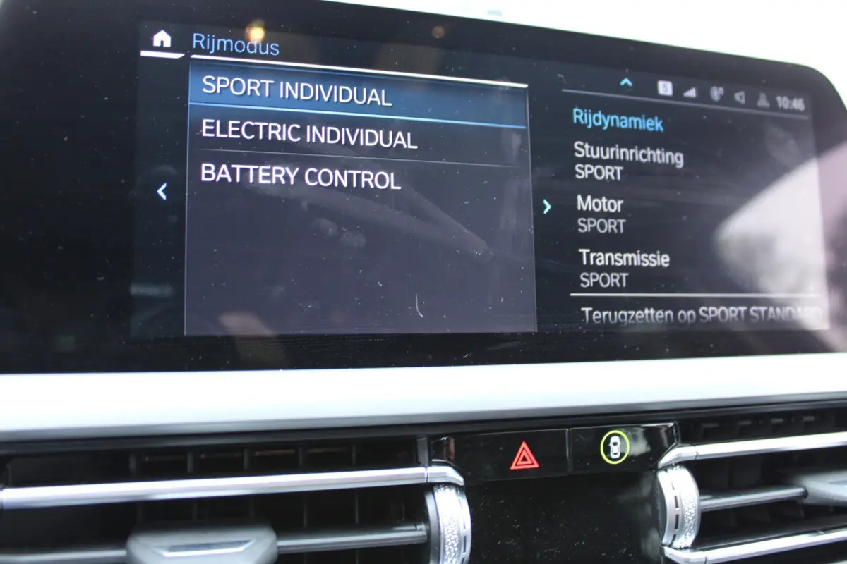 320e HYBRID AUT. BUSINESS SPORT LEDER/CAMERA/CARPLAY