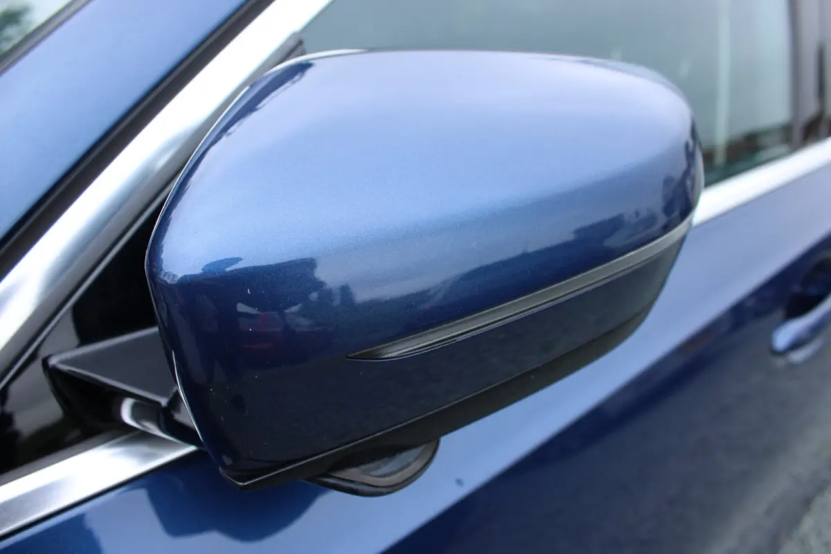320e HYBRID AUT. BUSINESS SPORT LEDER/CAMERA/CARPLAY