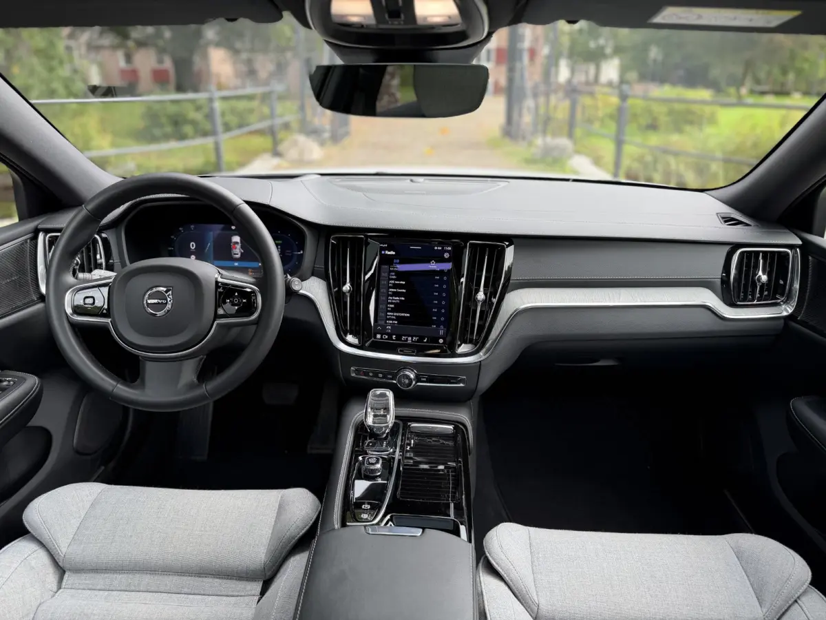 2.0 T8 Plug-in hybrid AWD Ultimate Dark | HUD | Pano | Harman & Kardon | 360 | BTW |