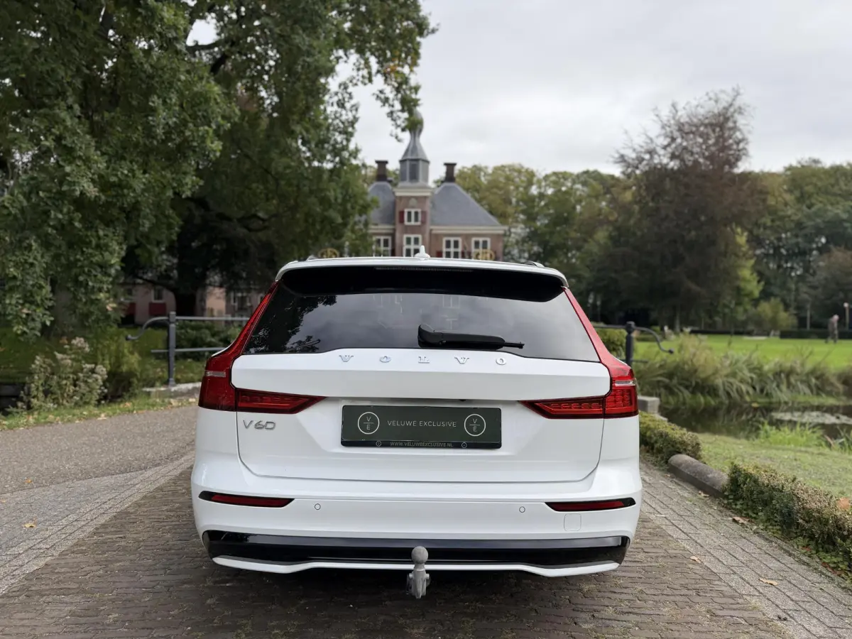 2.0 T8 Plug-in hybrid AWD Ultimate Dark | HUD | Pano | Harman & Kardon | 360 | BTW |