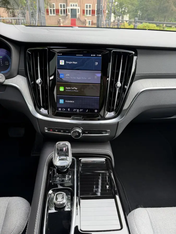 2.0 T8 Plug-in hybrid AWD Ultimate Dark | HUD | Pano | Harman & Kardon | 360 | BTW |