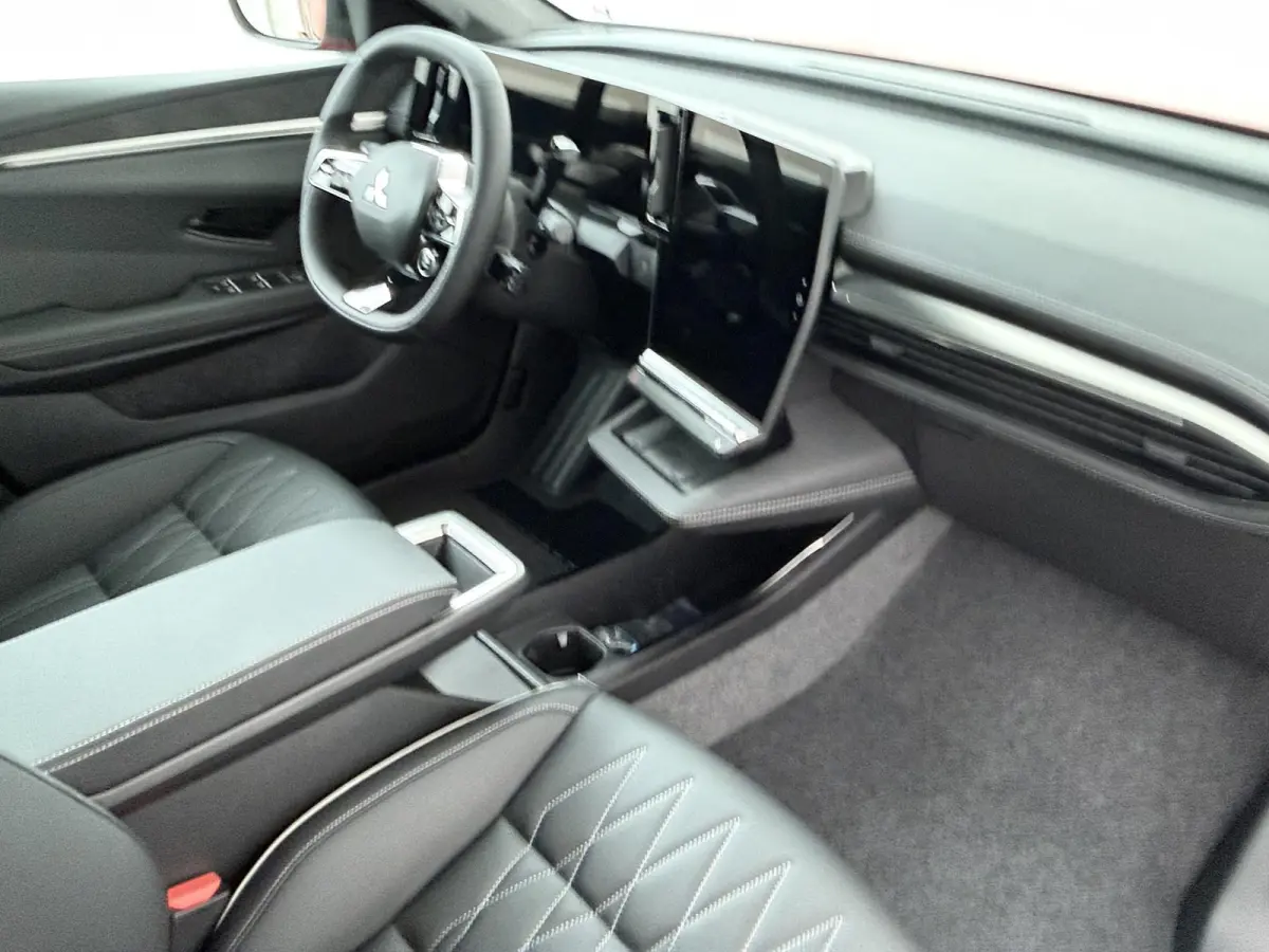 Instyle 87 kWh | €3.000,- Korting | 8 jaar garantie | Adaptieve Cruise | Stoelverwarming | Warmtepomp | 360° camera & sensoren | Lederen bekleding