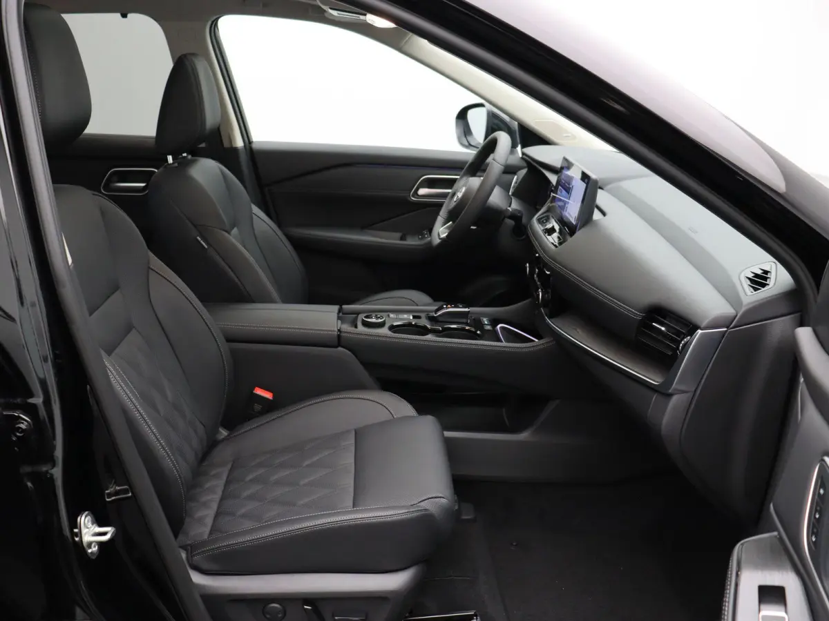 1.5 e-4orce Tekna Plus 4WD 7p. | Panoramadak | 7 Persoons | Bose Audio | Headup Display | 1650kg Trekgewicht |