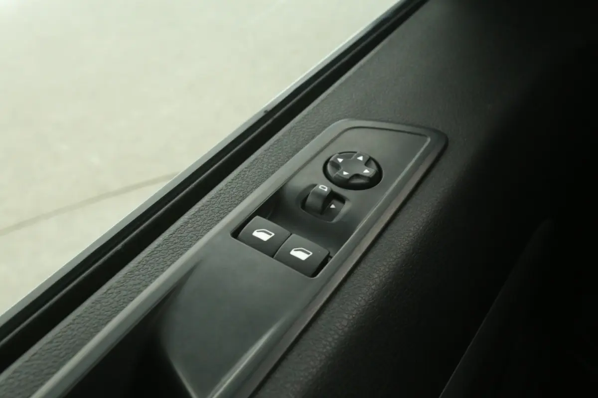 2.0 BlueHDI L3H1 | Marge | Dubbele Cabine | Clima | Cruise | Carplay | Navi | Trekhaak | Parkeersens.