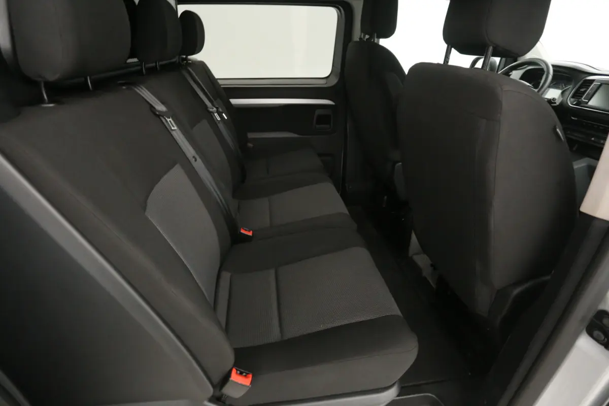 2.0 BlueHDI L3H1 | Marge | Dubbele Cabine | Clima | Cruise | Carplay | Navi | Trekhaak | Parkeersens.