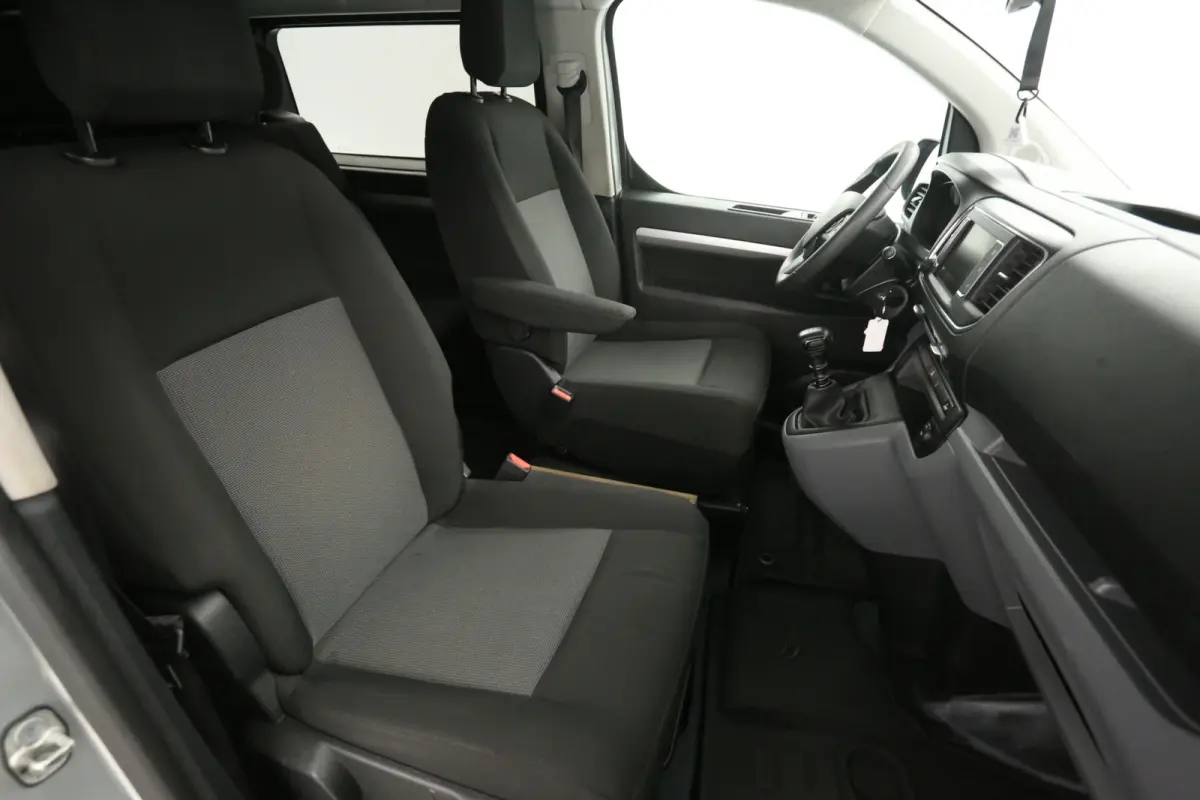 2.0 BlueHDI L3H1 | Marge | Dubbele Cabine | Clima | Cruise | Carplay | Navi | Trekhaak | Parkeersens.