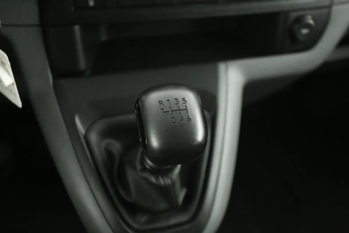 2.0 BlueHDI L3H1 | Marge | Dubbele Cabine | Clima | Cruise | Carplay | Navi | Trekhaak | Parkeersens.