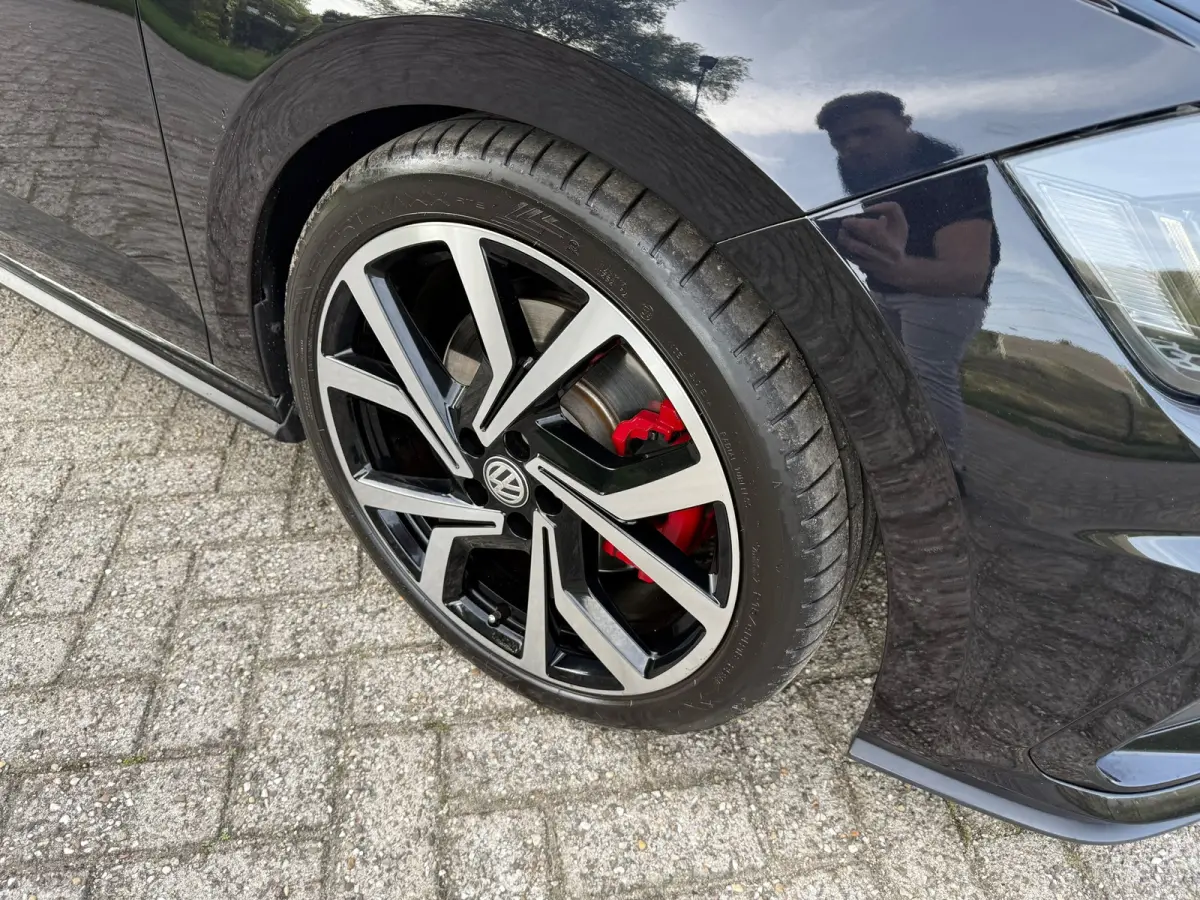 2.0 TSI GTI DSG I PANO I LED I VOLL I CRUISE I CARPLAY I CAMERA