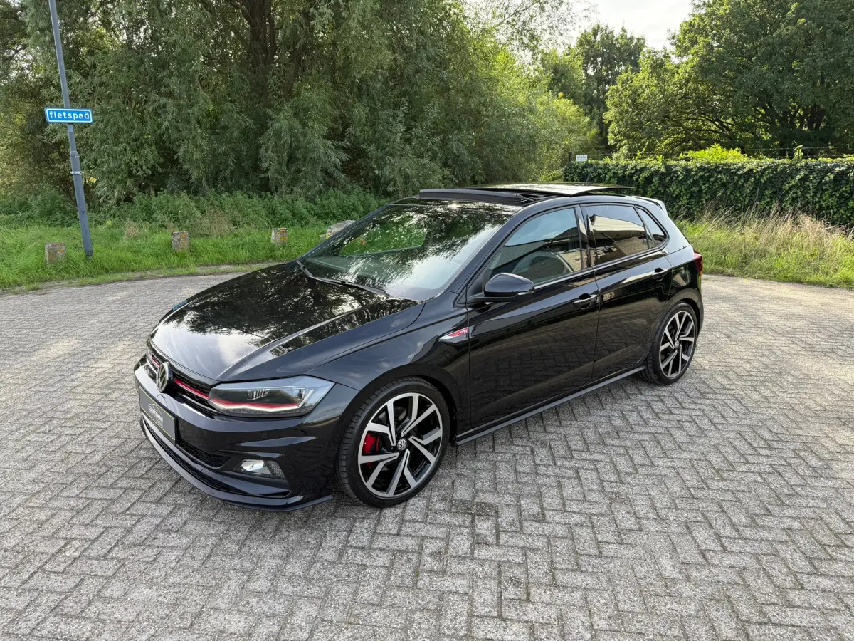 2.0 TSI GTI DSG I PANO I LED I VOLL I CRUISE I CARPLAY I CAMERA