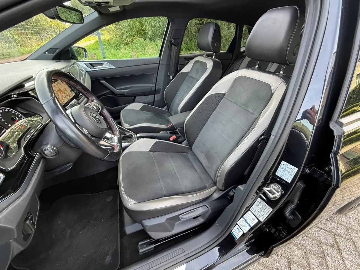 2.0 TSI GTI DSG I PANO I LED I VOLL I CRUISE I CARPLAY I CAMERA