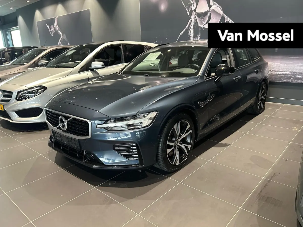 2.0 T8 Twin Engine AWD R-Design | PANORAMADAK | LEDER | HEAD UP