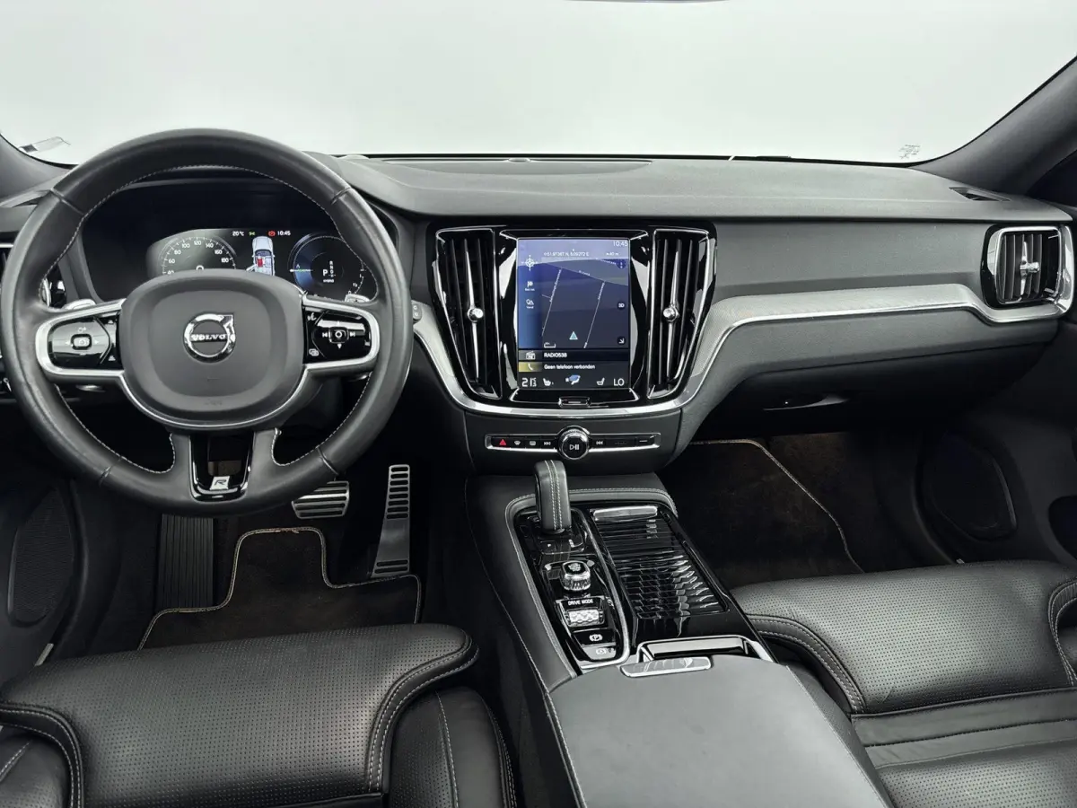 2.0 T8 Twin Engine AWD R-Design | PANORAMADAK | LEDER | HEAD UP