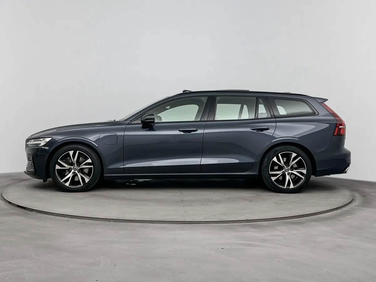 2.0 T8 Twin Engine AWD R-Design | PANORAMADAK | LEDER | HEAD UP