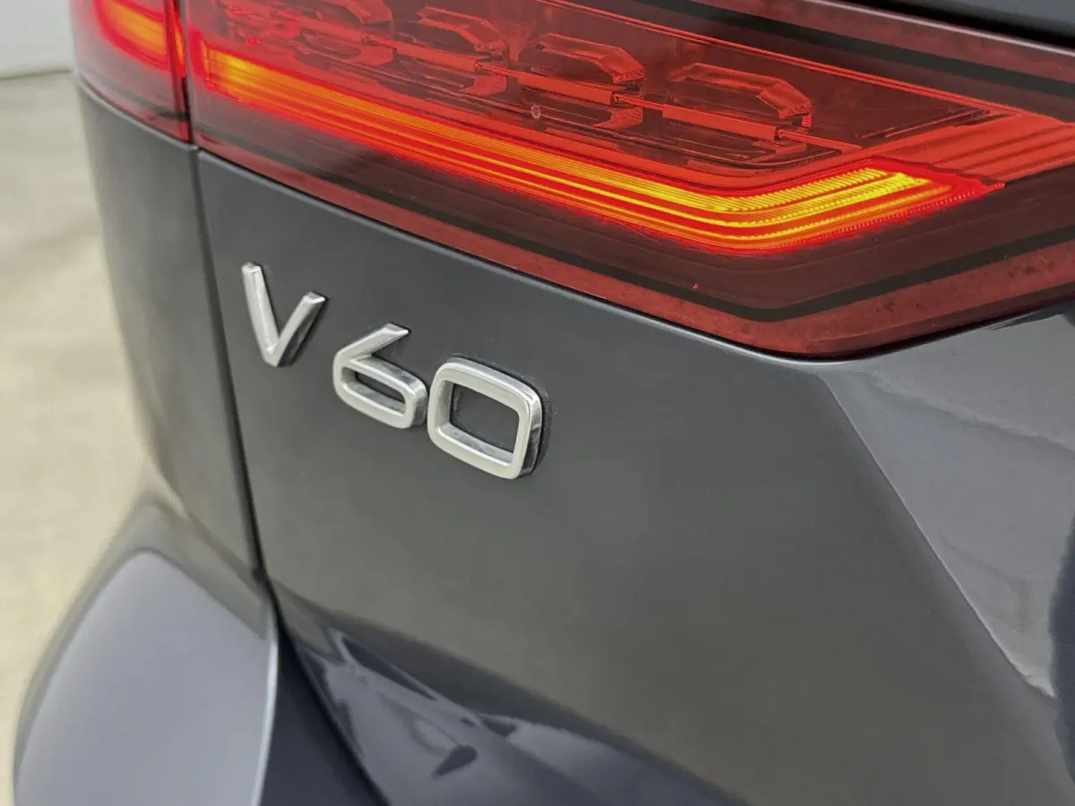 2.0 T8 Twin Engine AWD R-Design | PANORAMADAK | LEDER | HEAD UP