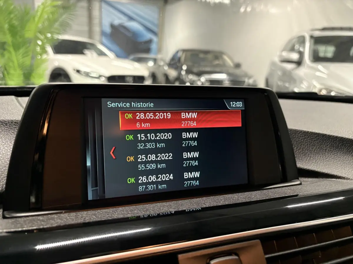 320i 184pk | LED | Elek. Klep | Navi 320i
