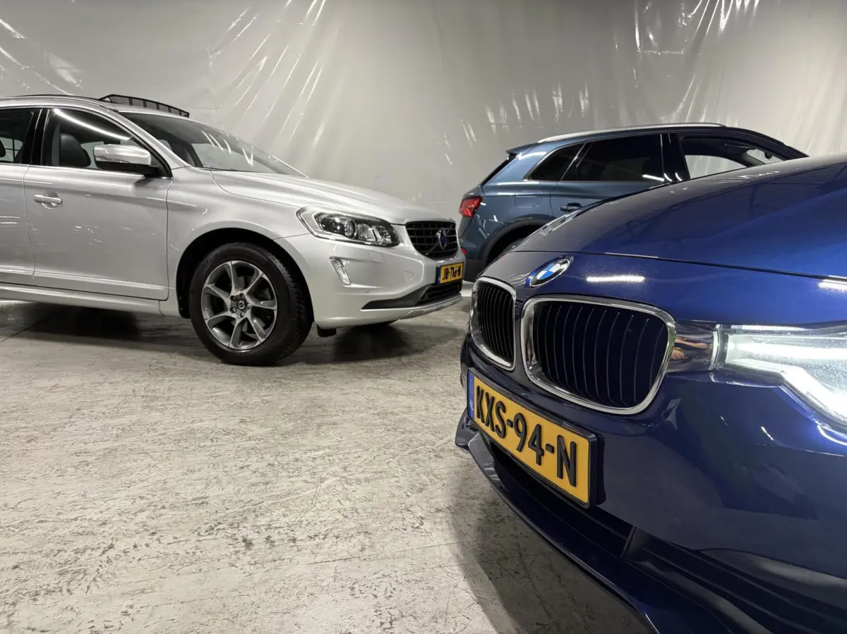 320i 184pk | LED | Elek. Klep | Navi 320i