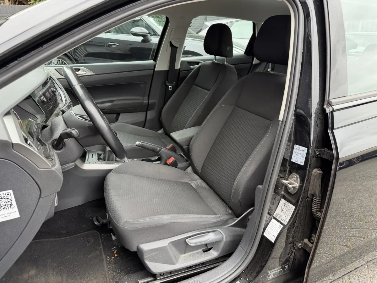 1.0 TSI Comfortline | Navigatie | Parkeersensoren | DAB | Apple Carplay |