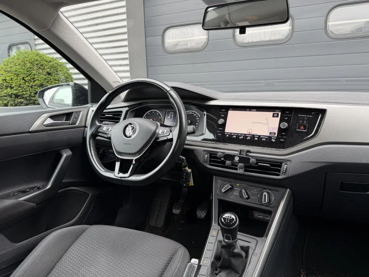 1.0 TSI Comfortline | Navigatie | Parkeersensoren | DAB | Apple Carplay |