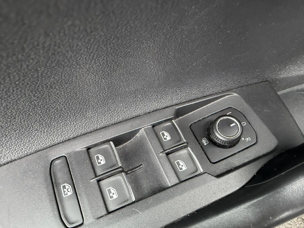 1.0 TSI Comfortline | Navigatie | Parkeersensoren | DAB | Apple Carplay |