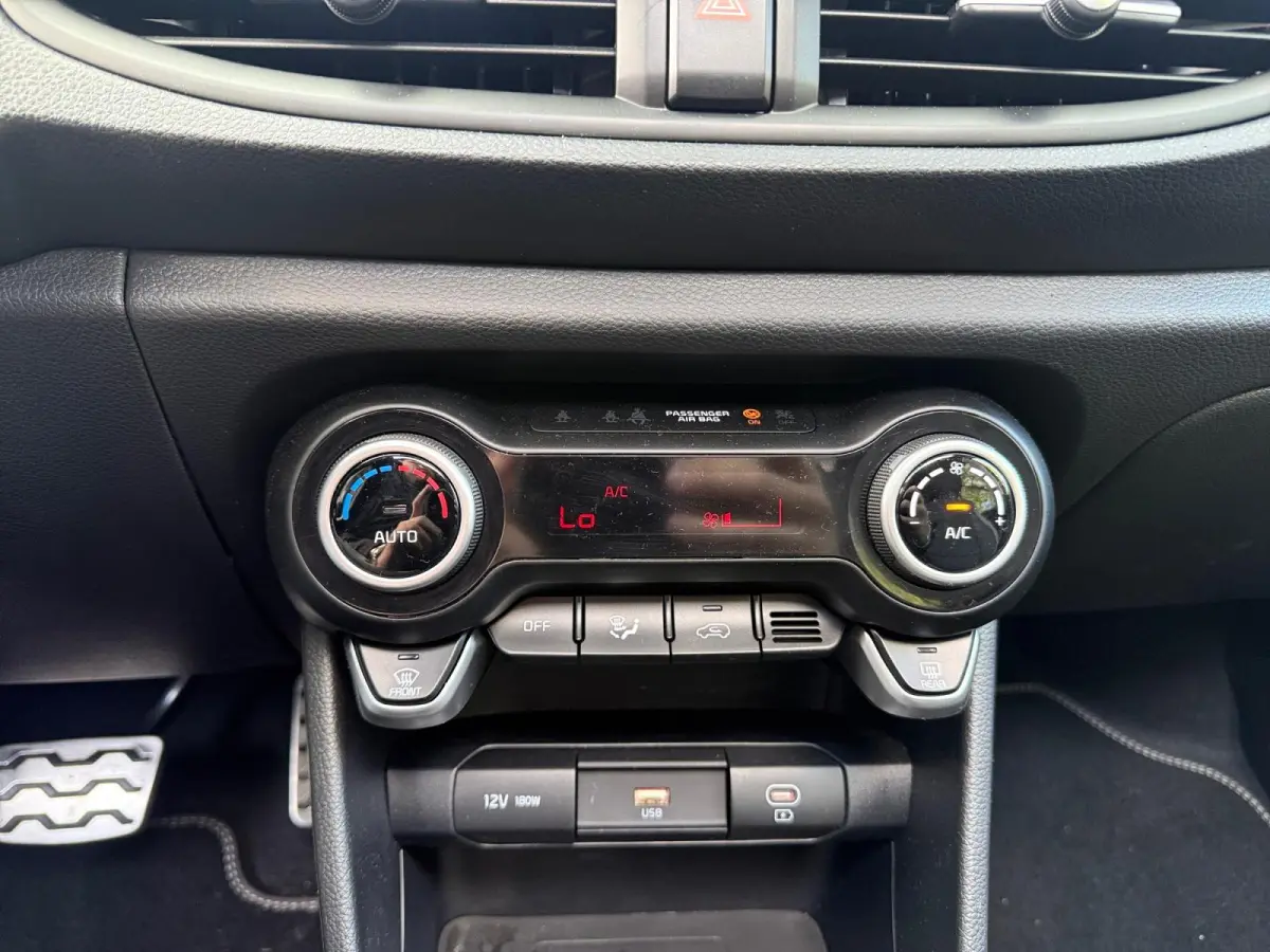 1.0 GDi GT-Line Demonstratie auto | Full options | Schuifdak | Stoel + stuurverwarming |