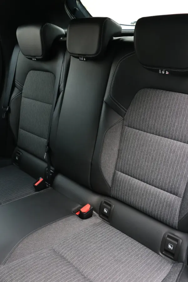 1.3 TCe Intens Bose audio | stuurverwarming | CC | Dealer onderhouden