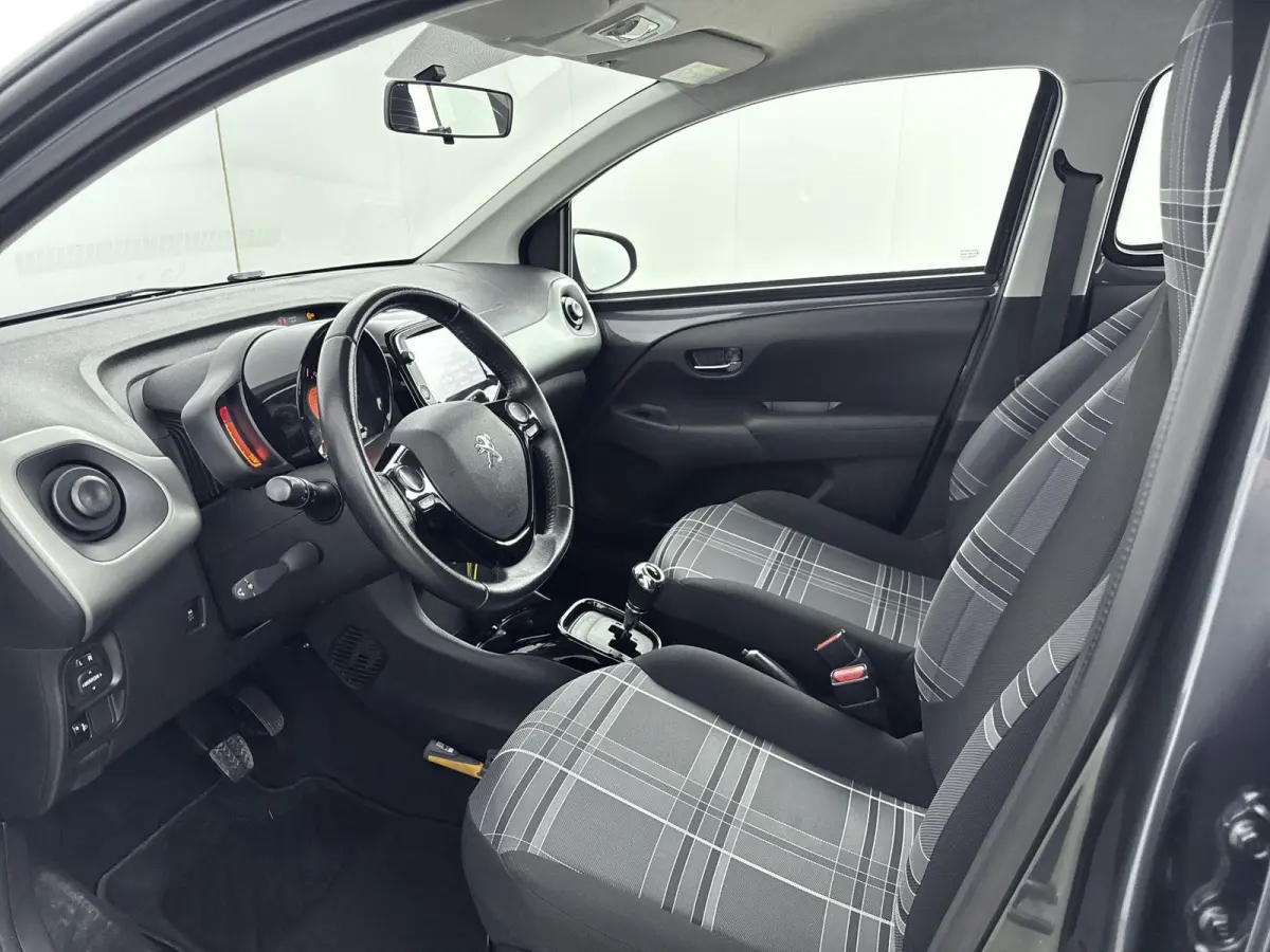 68pk Automaat Allure | Camera | CarPlay | Cruise Control | Climate Control | 15 Inch lichtmetalen Velgen