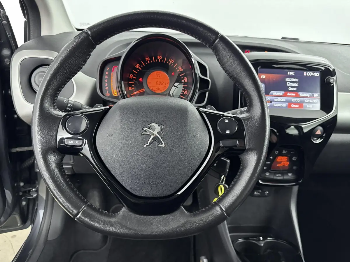 68pk Automaat Allure | Camera | CarPlay | Cruise Control | Climate Control | 15 Inch lichtmetalen Velgen