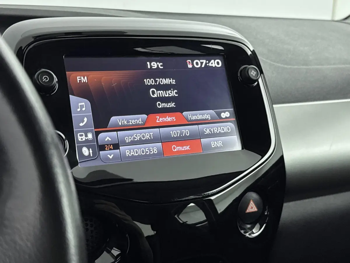 68pk Automaat Allure | Camera | CarPlay | Cruise Control | Climate Control | 15 Inch lichtmetalen Velgen