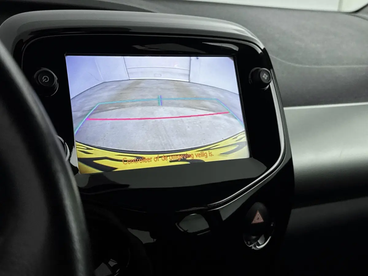 68pk Automaat Allure | Camera | CarPlay | Cruise Control | Climate Control | 15 Inch lichtmetalen Velgen