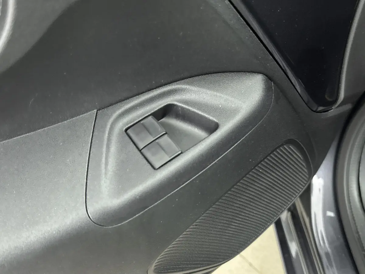 68pk Automaat Allure | Camera | CarPlay | Cruise Control | Climate Control | 15 Inch lichtmetalen Velgen
