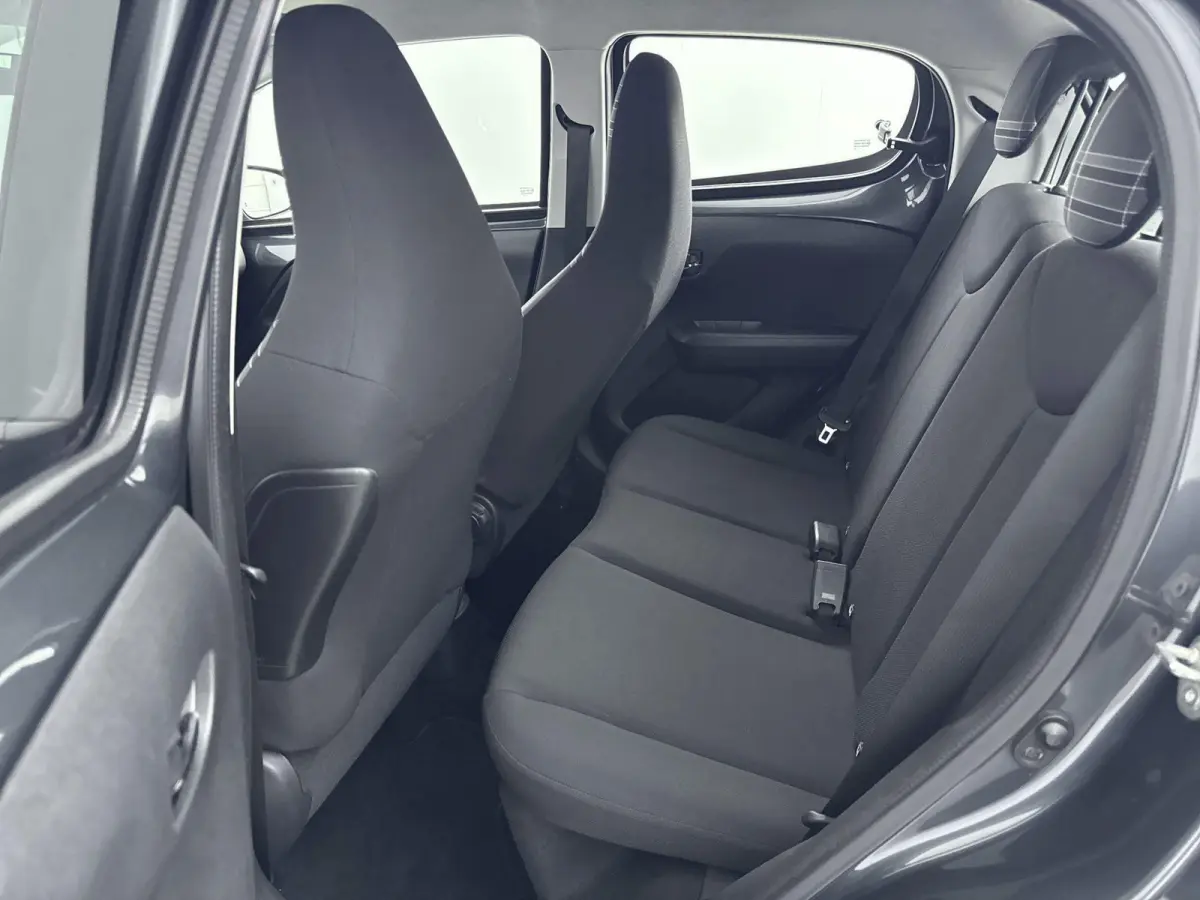 68pk Automaat Allure | Camera | CarPlay | Cruise Control | Climate Control | 15 Inch lichtmetalen Velgen