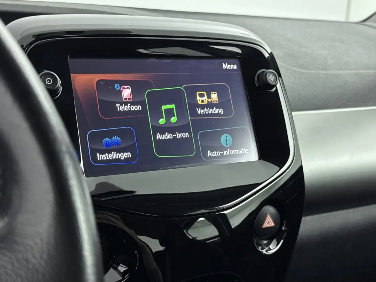 68pk Automaat Allure | Camera | CarPlay | Cruise Control | Climate Control | 15 Inch lichtmetalen Velgen