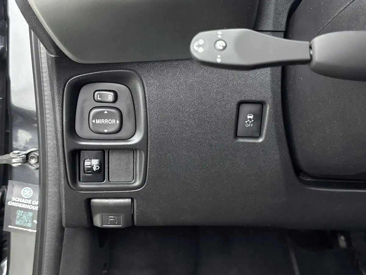 68pk Automaat Allure | Camera | CarPlay | Cruise Control | Climate Control | 15 Inch lichtmetalen Velgen