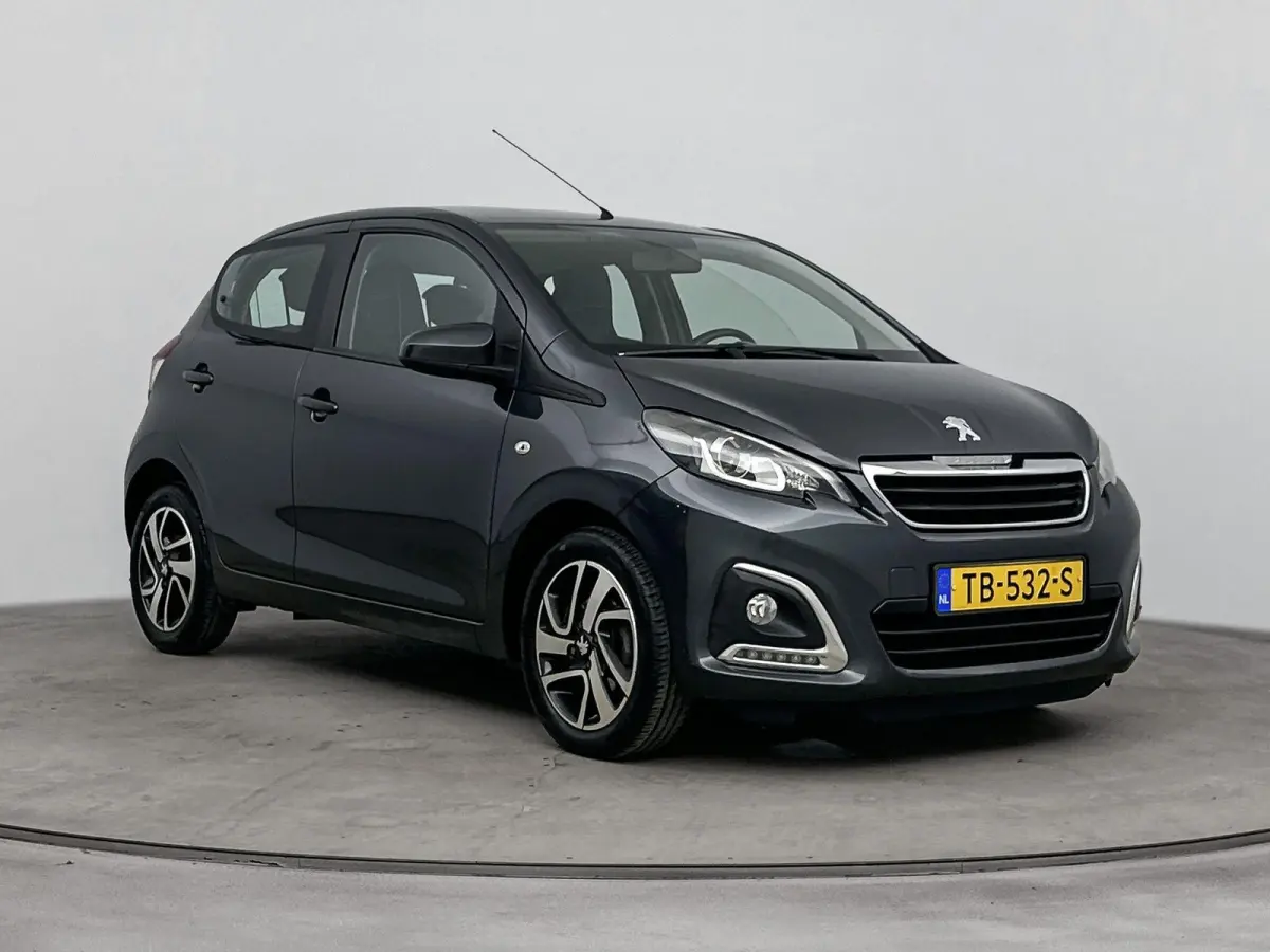 68pk Automaat Allure | Camera | CarPlay | Cruise Control | Climate Control | 15 Inch lichtmetalen Velgen