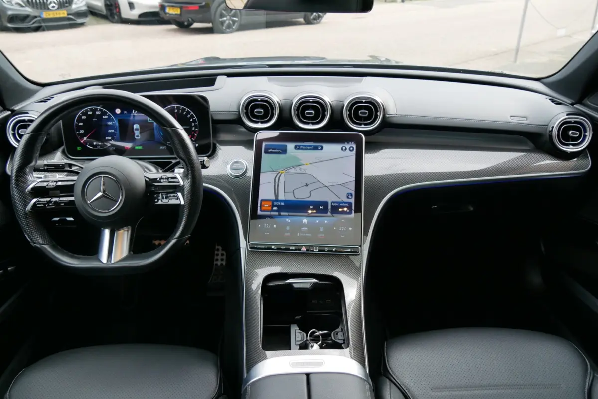 300 e AMG pano. 360 camera. hud. memory