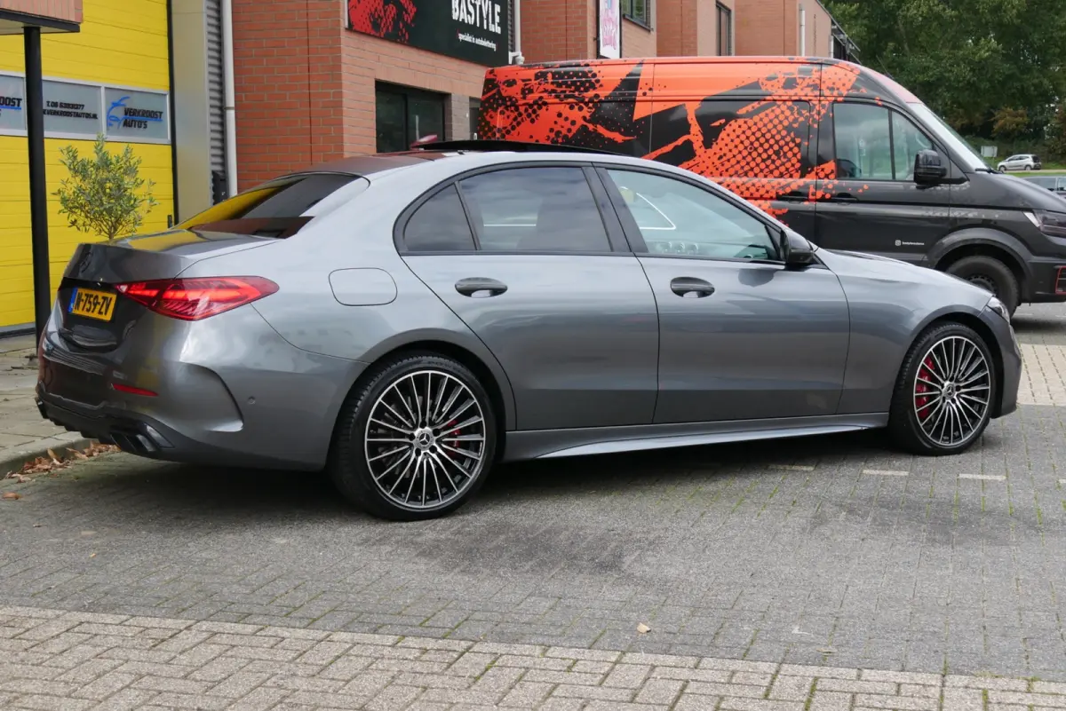 300 e AMG pano. 360 camera. hud. memory