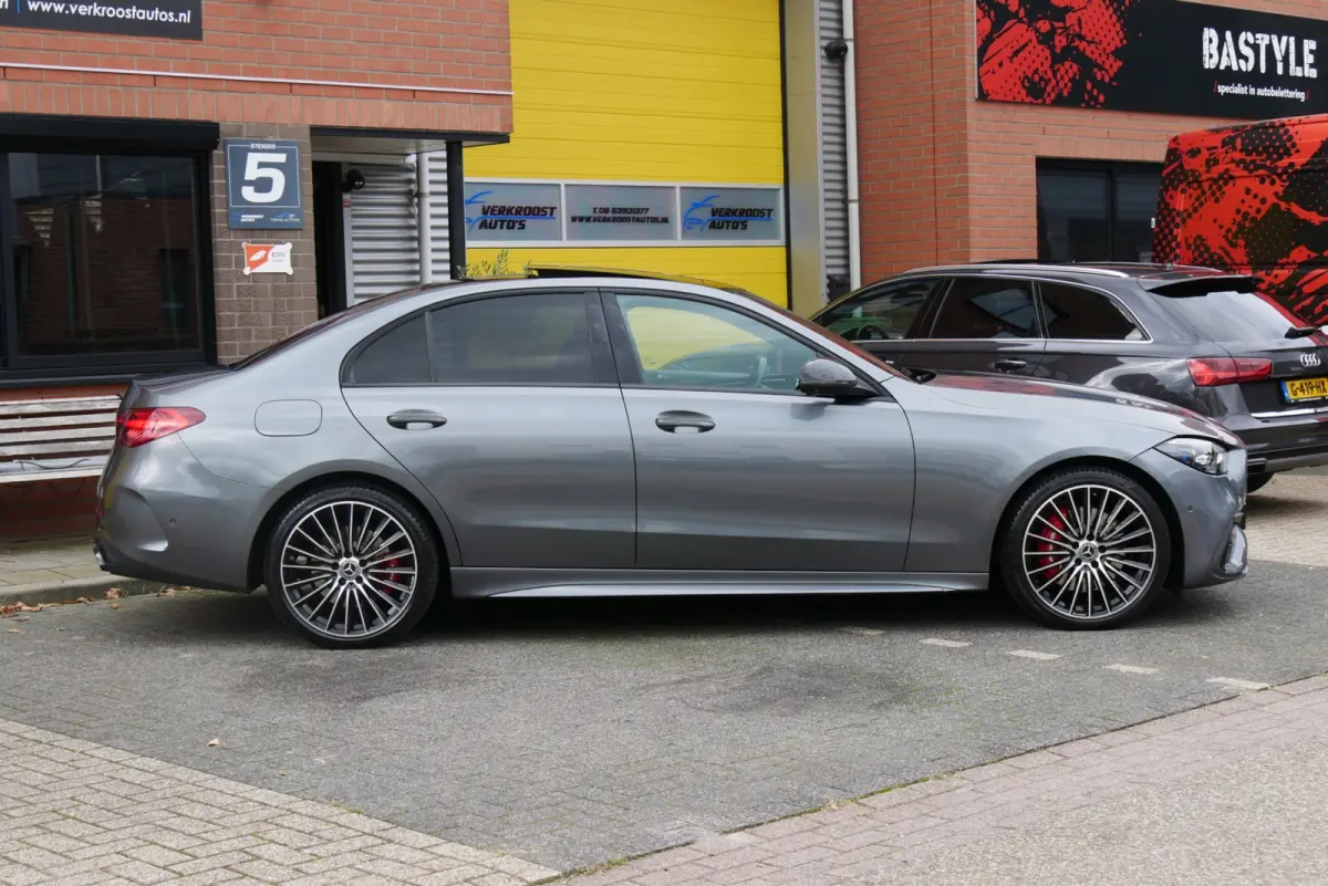 300 e AMG pano. 360 camera. hud. memory