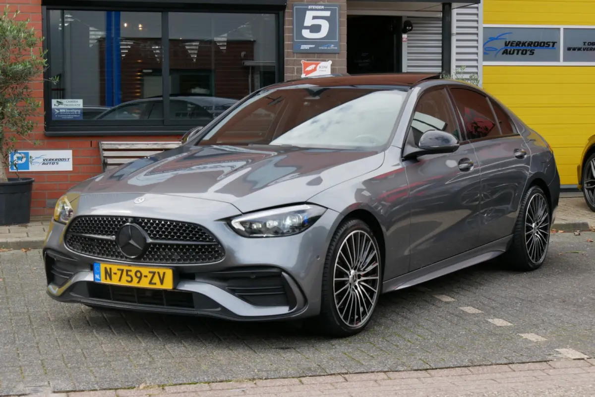 300 e AMG pano. 360 camera. hud. memory