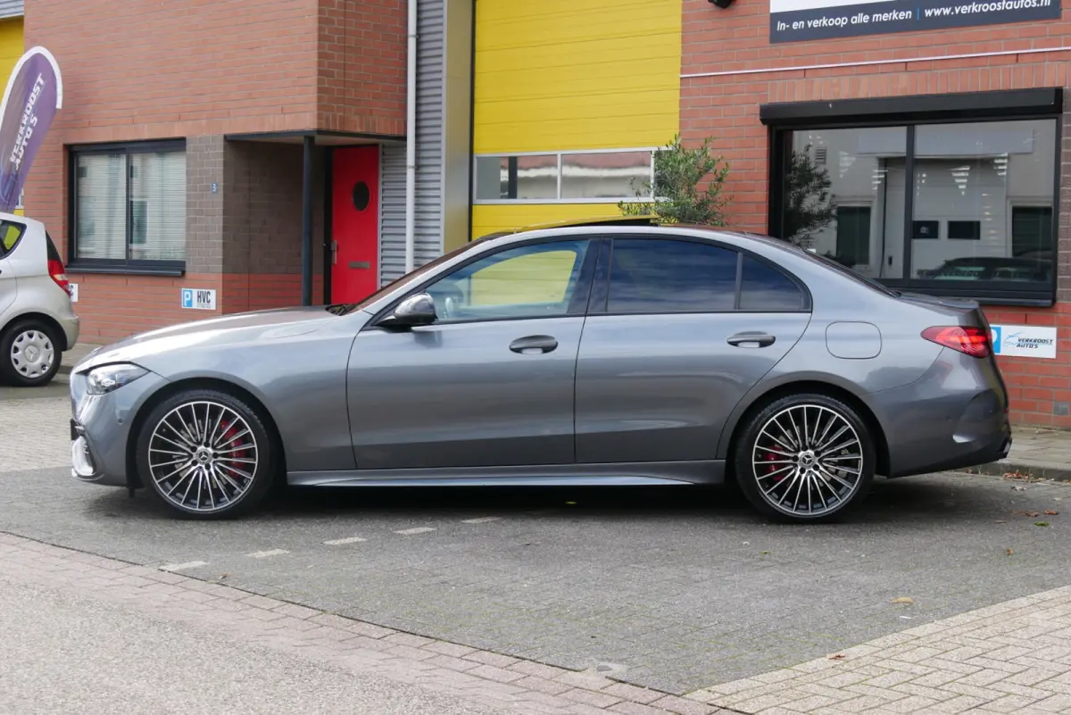 300 e AMG pano. 360 camera. hud. memory