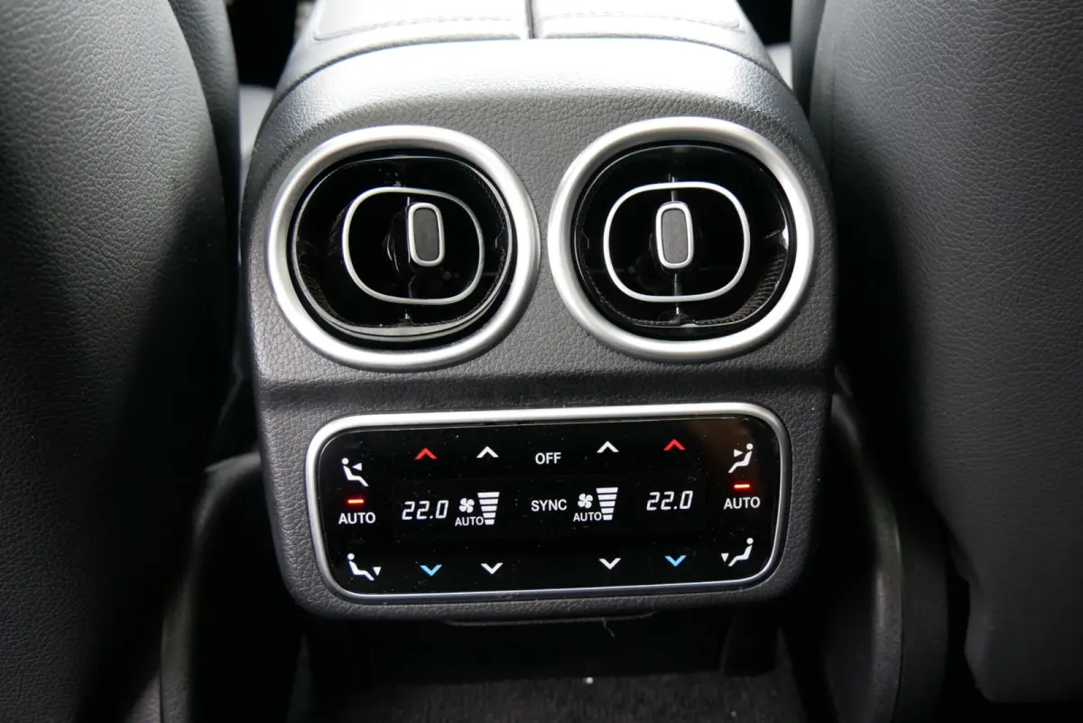 300 e AMG pano. 360 camera. hud. memory