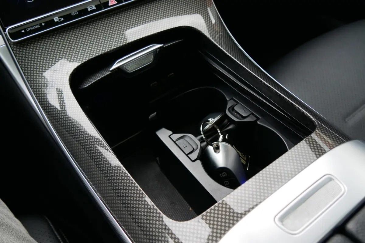 300 e AMG pano. 360 camera. hud. memory