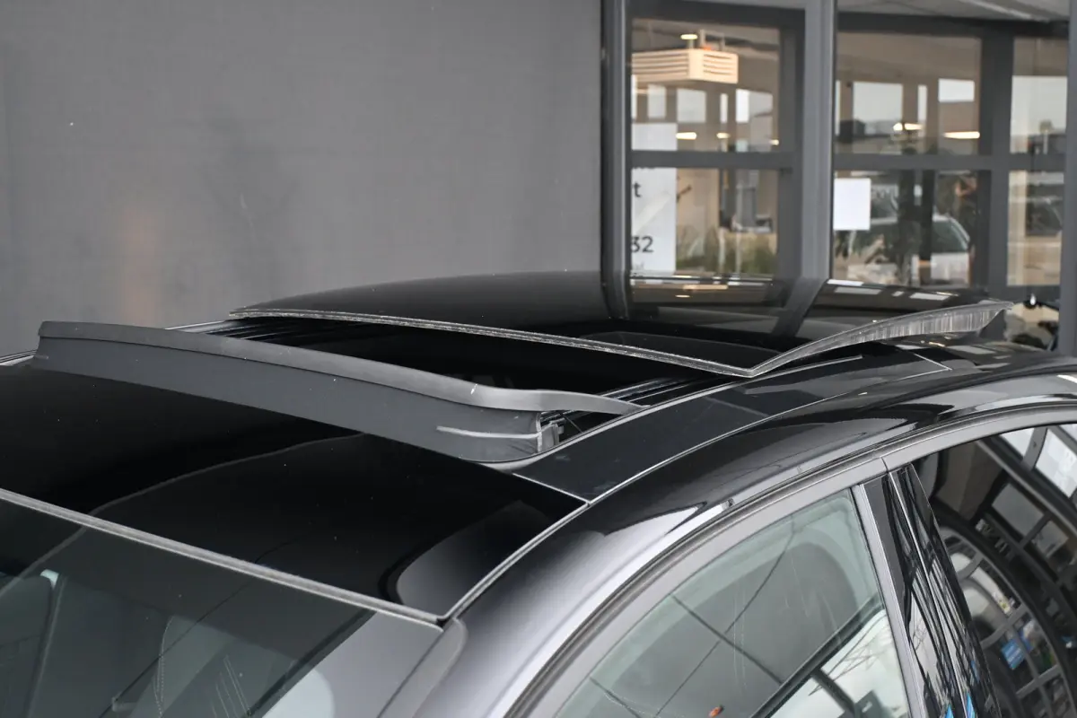 58 kWh Ultimate Demo-Deal! | Schuif/-Kanteldak | Massagestoelen | Adaptive Cruise | Achteruitrijcamera | !!