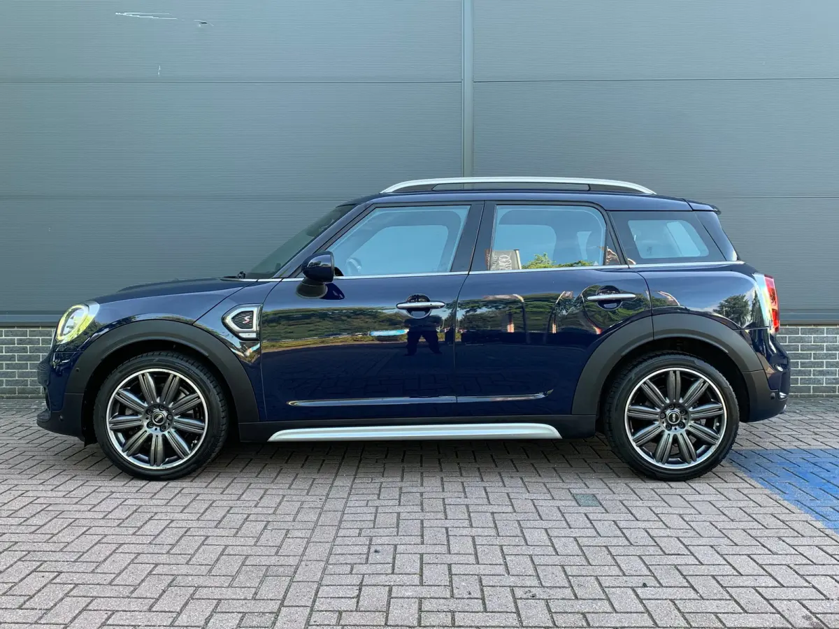 2.0 Cooper S Chili / Apple carplay / Android auto / Navigatie / Lederen bekleding / Elektrisch verstelbare voorstoelen / Panodak / Harman kadon audiosysteem / Achteruitrijcamera