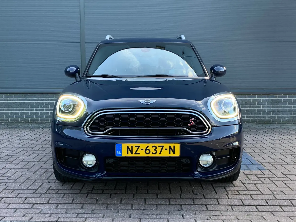 2.0 Cooper S Chili / Apple carplay / Android auto / Navigatie / Lederen bekleding / Elektrisch verstelbare voorstoelen / Panodak / Harman kadon audiosysteem / Achteruitrijcamera