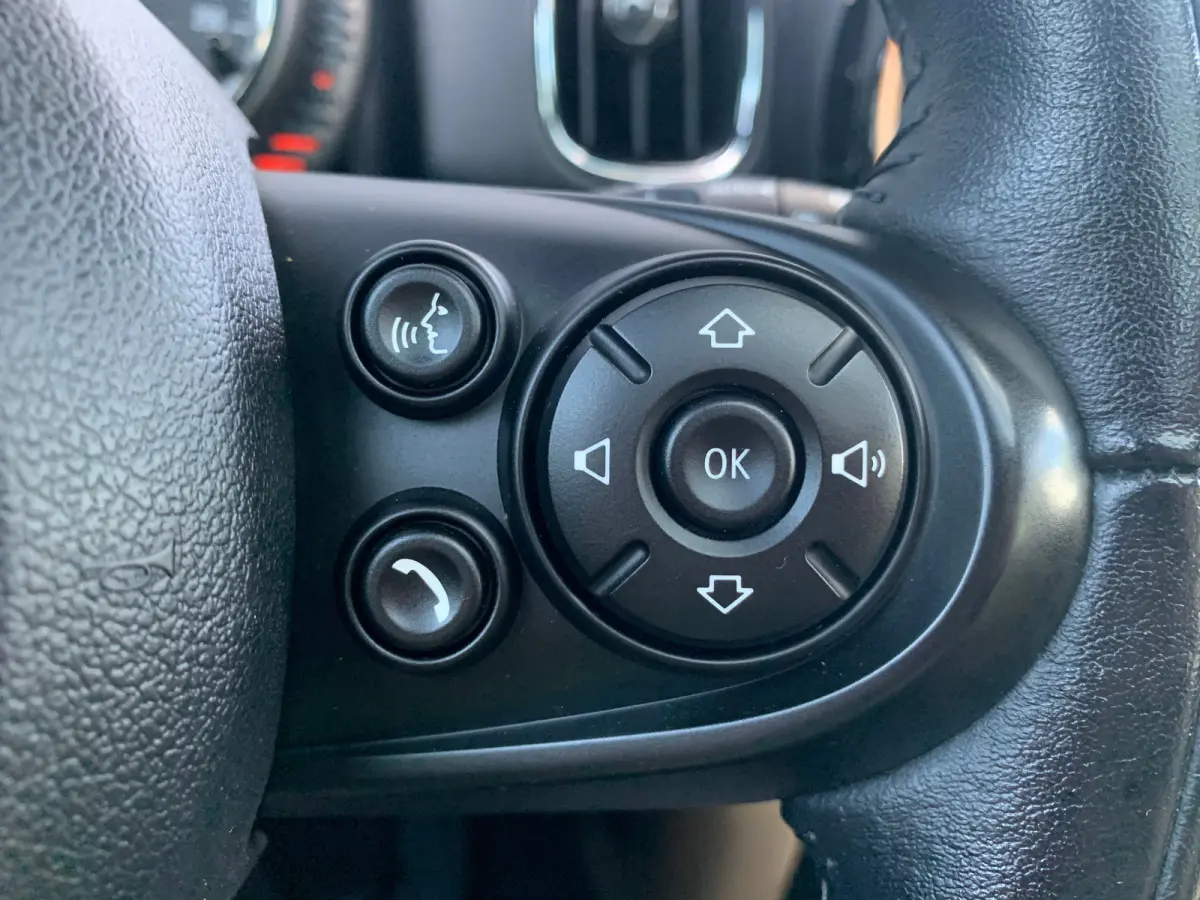 2.0 Cooper S Chili / Apple carplay / Android auto / Navigatie / Lederen bekleding / Elektrisch verstelbare voorstoelen / Panodak / Harman kadon audiosysteem / Achteruitrijcamera