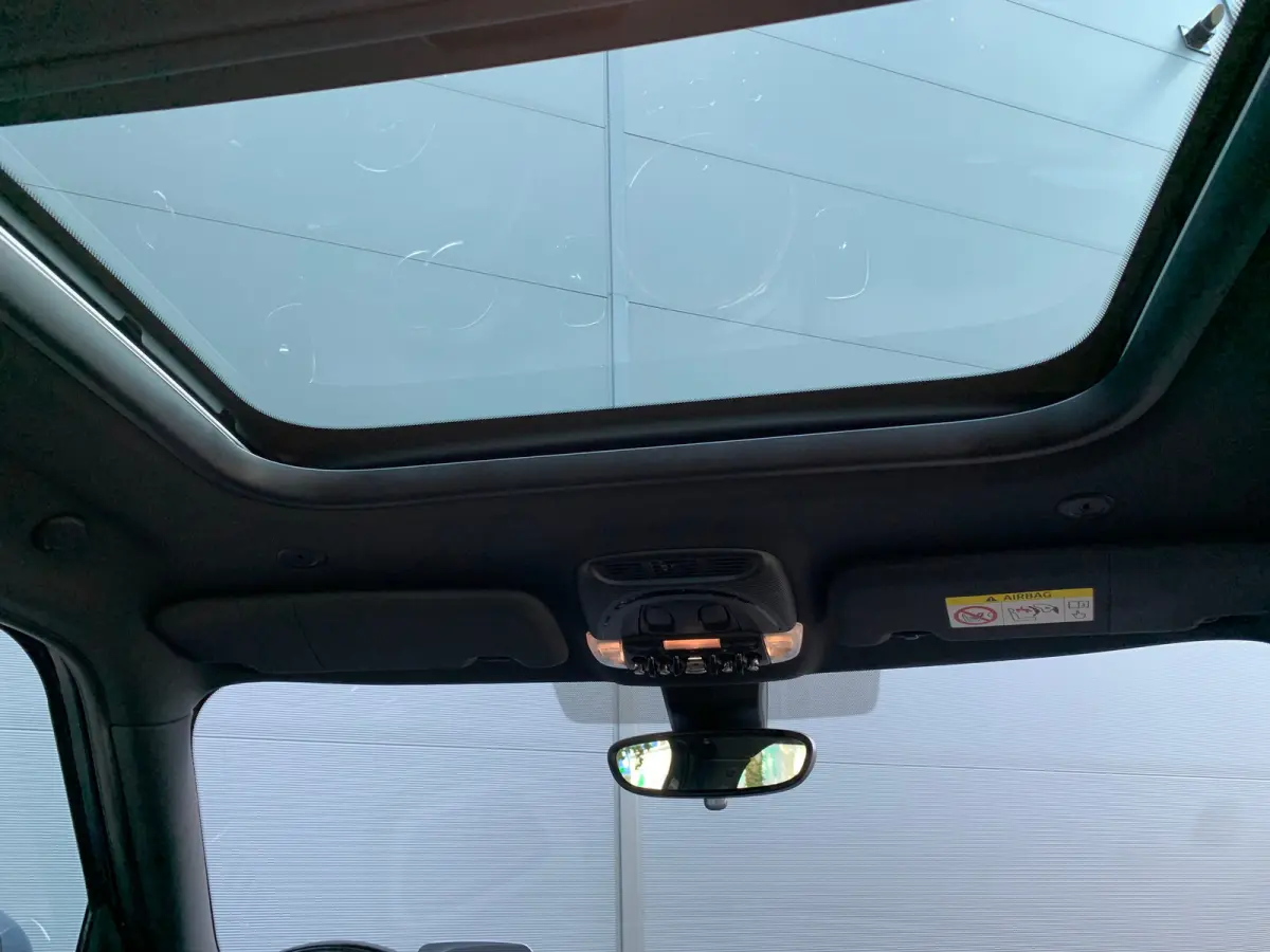 2.0 Cooper S Chili / Apple carplay / Android auto / Navigatie / Lederen bekleding / Elektrisch verstelbare voorstoelen / Panodak / Harman kadon audiosysteem / Achteruitrijcamera