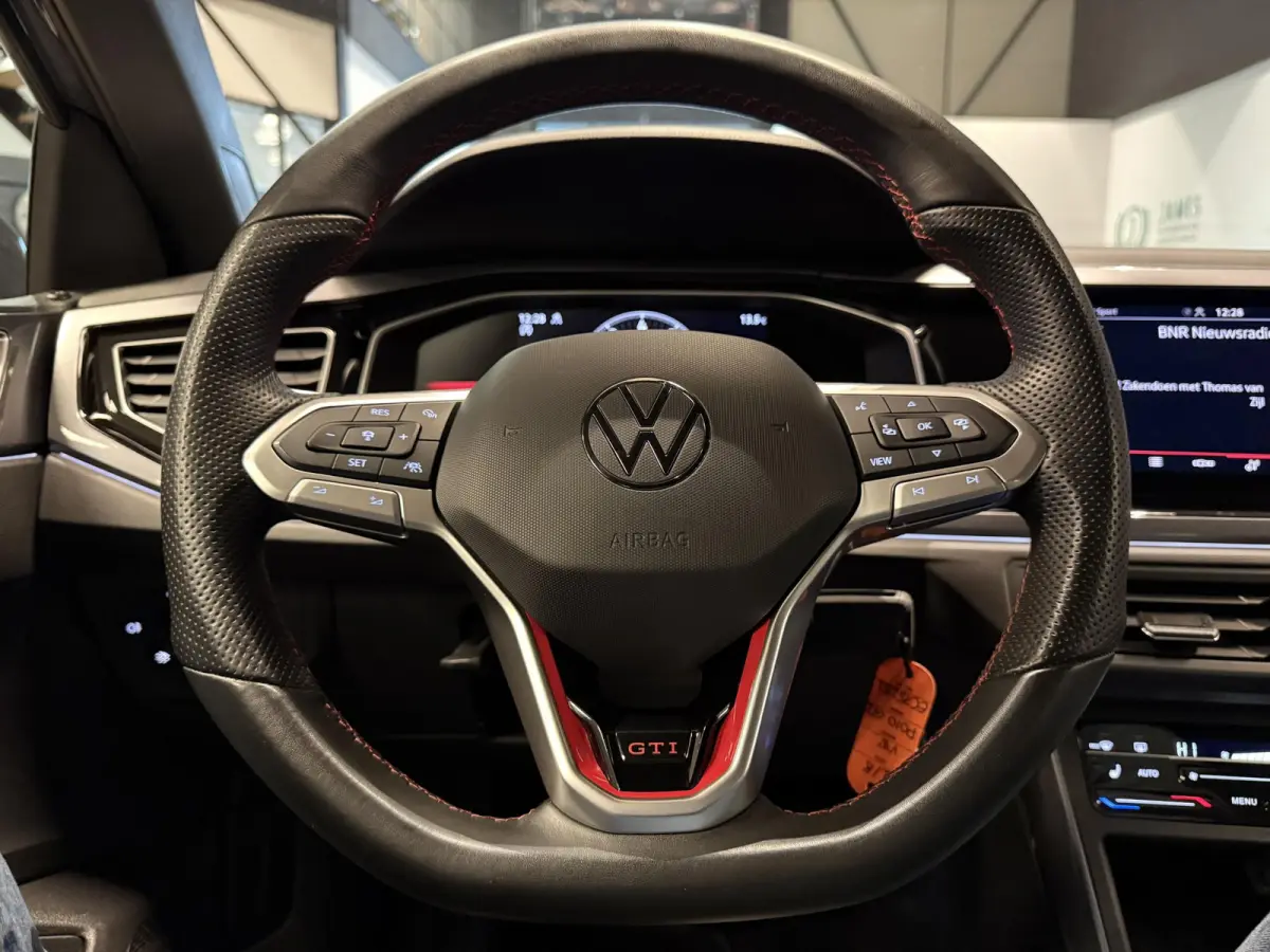 2.0 TSI GTI |CarPlay|Stoelverwarming|17" Inch lichmetaal|Sperdifferentieel (XDS)